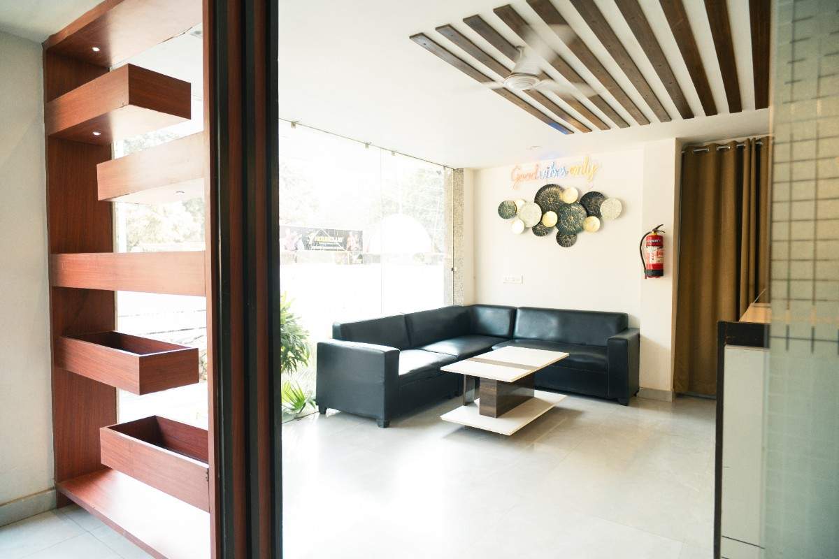 Relaxing Lounge at Best PG in Sector 21 Gurgaon | Amrit Residency
